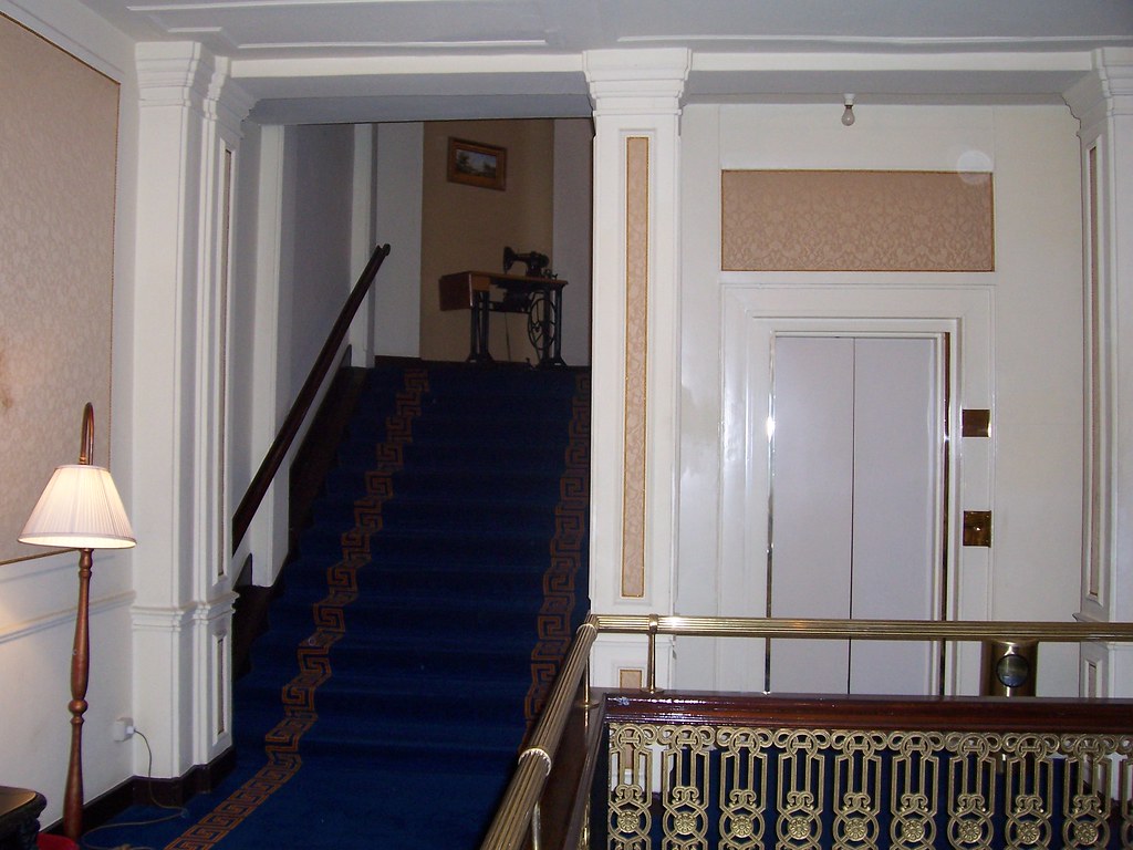 humm can you see the sewing machine David Kelly Flickr