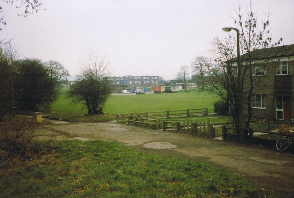 PRJ_91_28 Upton Priory council estate. James Hall Flickr