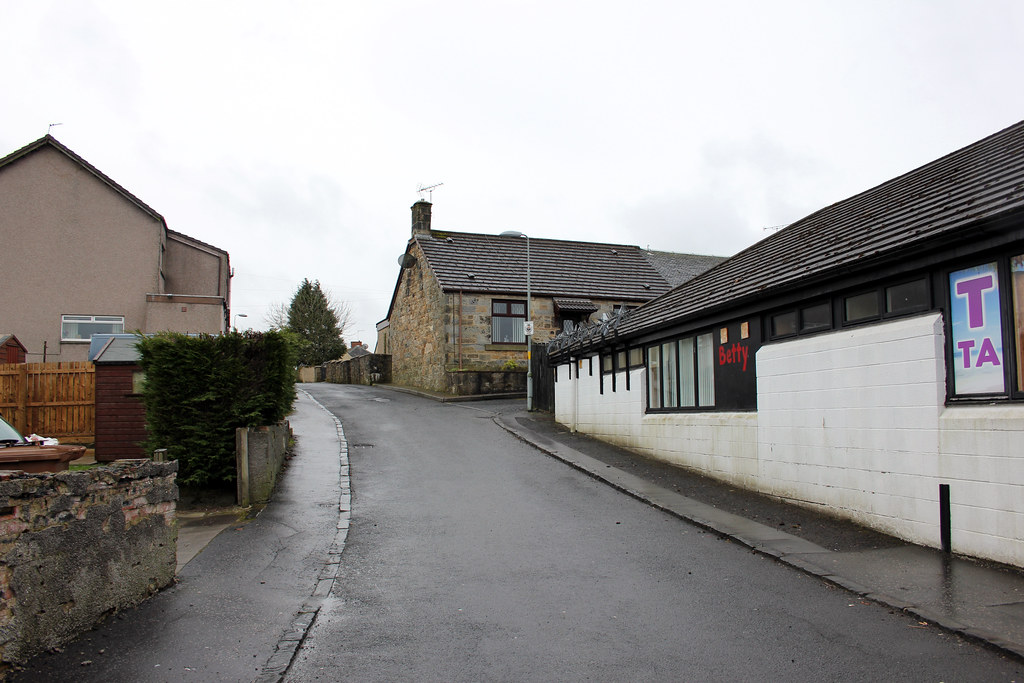 Fauldhouse. Blackfaulds drive. boneytongue Flickr