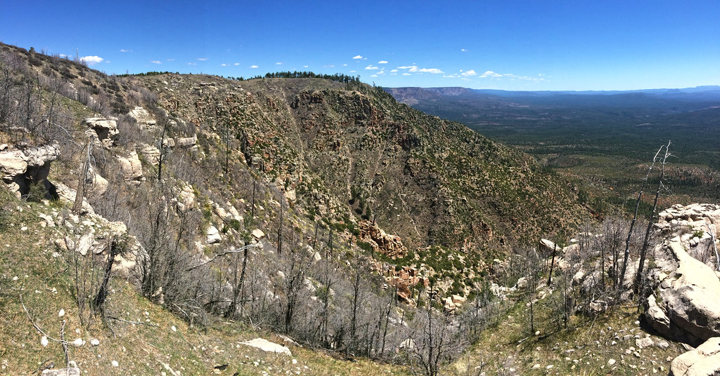 Mogollon Rim Looking east from the Mogollon Rim, which is … Flickr