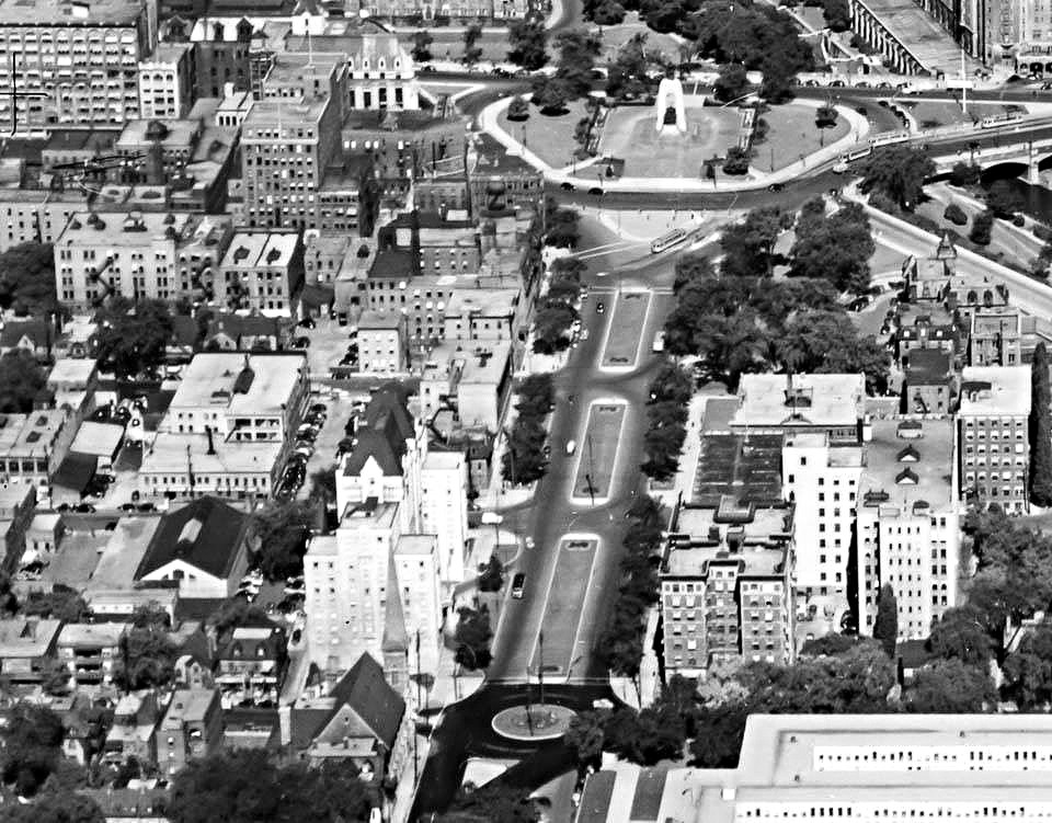 Ottawa downtown aerial Elgin St. Boulevard leading to th… Flickr