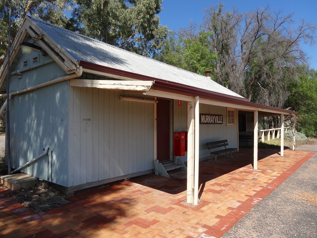 Murrayville. The former railway station. The railway line … Flickr