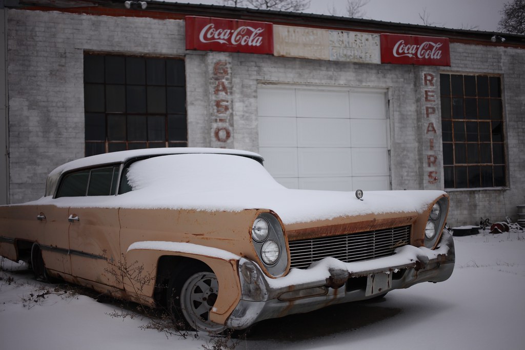 Auto Parts store, Albion, Illinois Daniel/Dan Eidsmoe Flickr