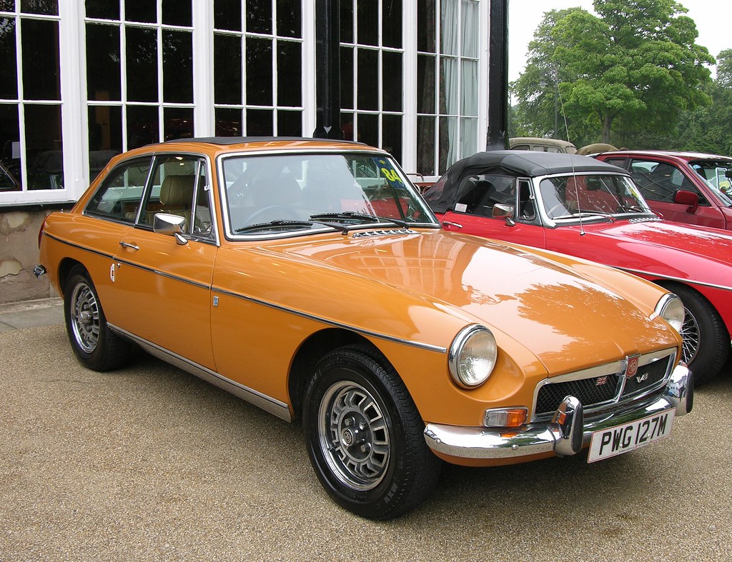 PWG 127M 1974 MGB GT V8. H&H classic car auction, Buxton … Flickr