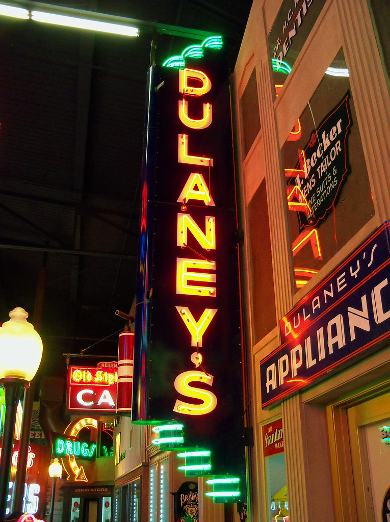 OH Cincinnati American Sign Museum 57 The American Sign … Flickr