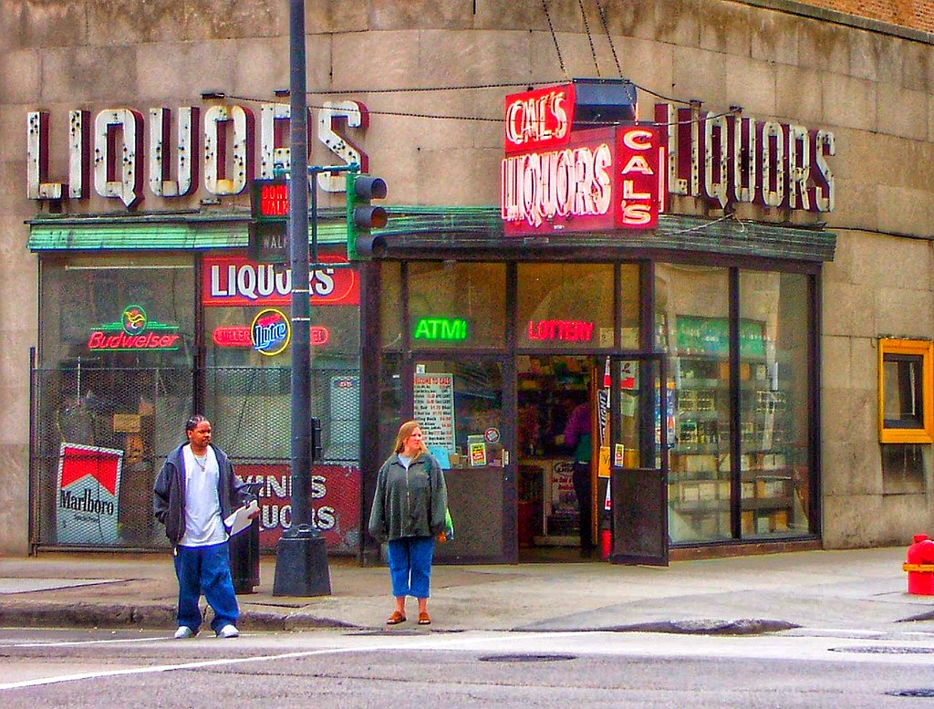 Chicago Illinois Cal's Liquors Printers Row District