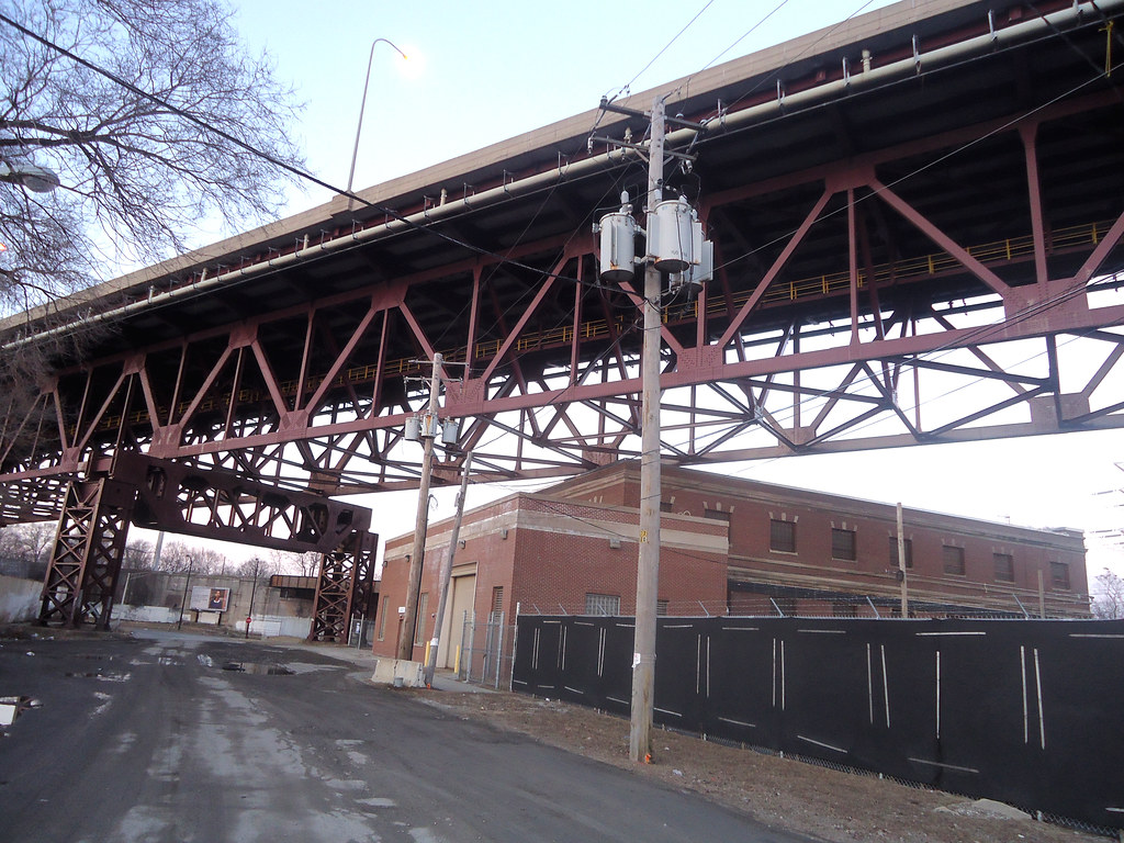 The Skyway, Baltimore & 96th, Chicago, Illinois *Hajee Flickr