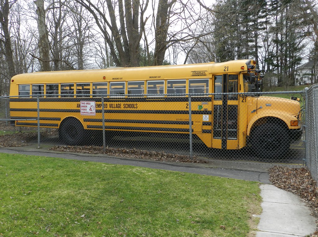 DSCN1381 Amherst Exempted Village Schools 21 1998 Thomas… Flickr