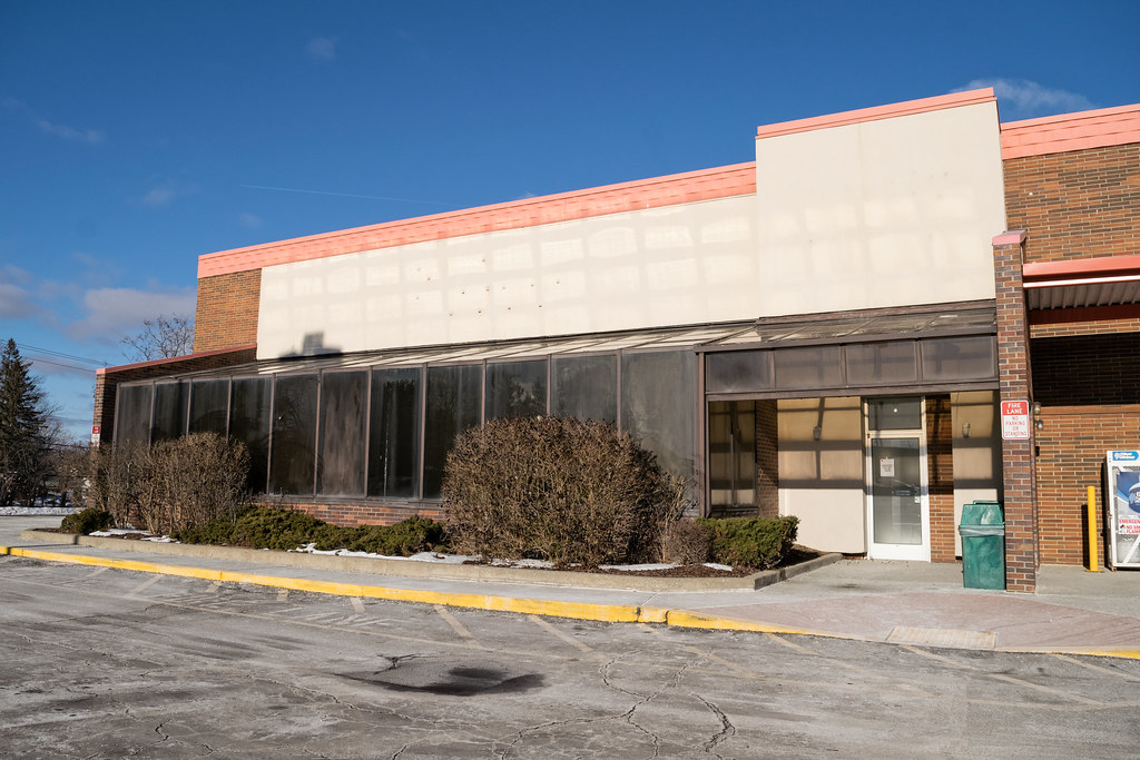 Former Grant City / Kmart Restaurant... This old restauran… Flickr
