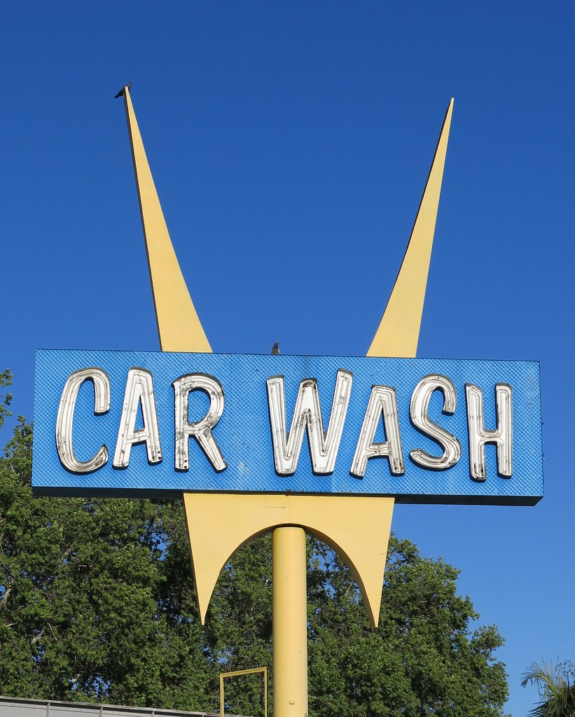Five Points CAR WASH Sign with Bird Guardians Whittier, … Flickr