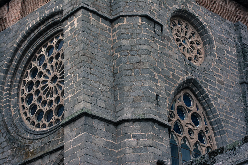 Ávila Ávila (Spanish pronunciation [ˈaβila]; Latin Abila… Flickr