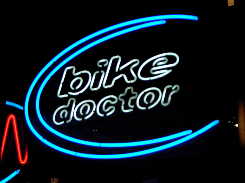 Bike Doctor great bike shop, great logo, great neon . . … Flickr