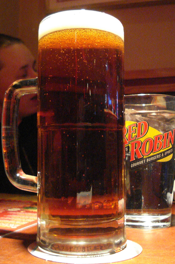 Rockin' Robin Amanda's 22oz beer at Red Robin. Can you wit… Flickr