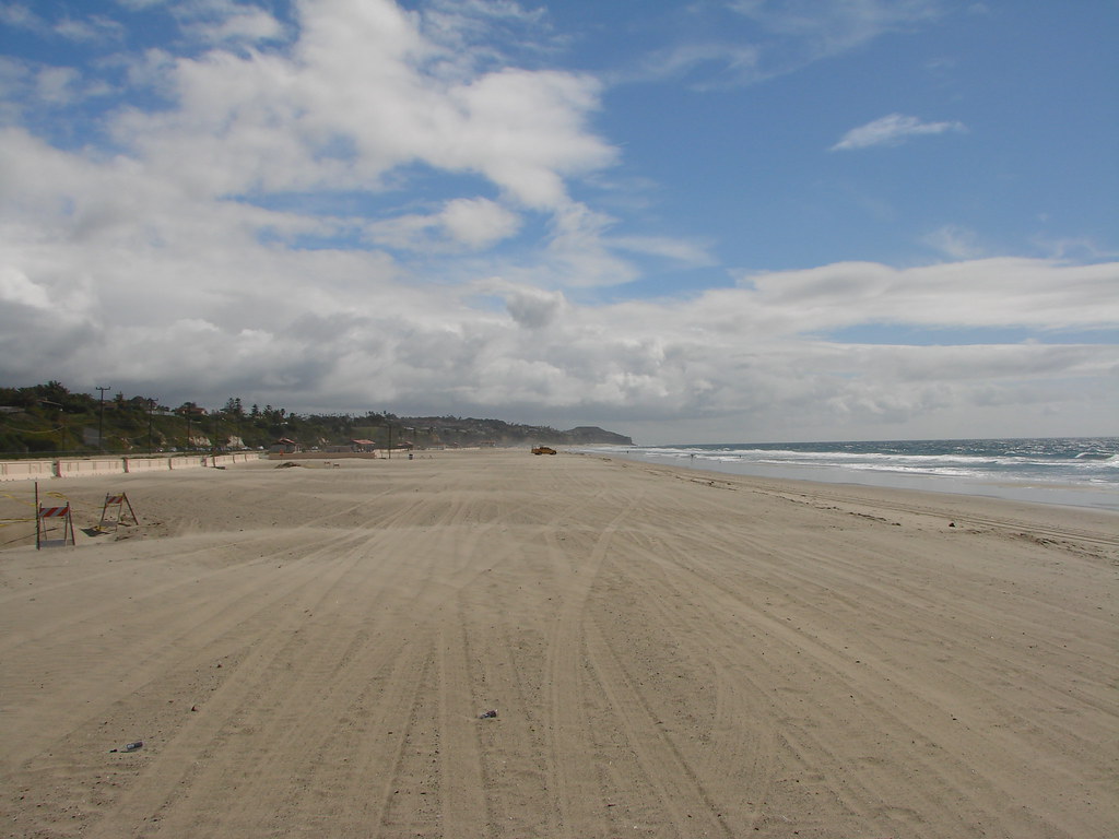 Zuma beach, with Point Dume in the distance Jeremy Miles Flickr