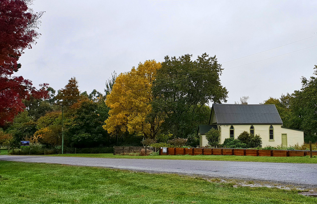 Country church..... Staveley Presbyterian Church was built… Flickr