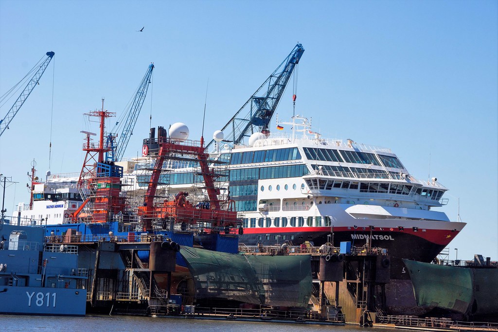 Midnatsol BremerhavenWerft ship yard Type Cargo and
