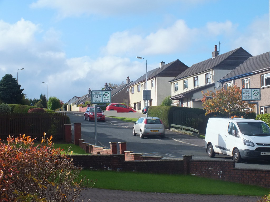 GouW1750 Moorfoot Drive, Trumpethill Dave McCartney Flickr