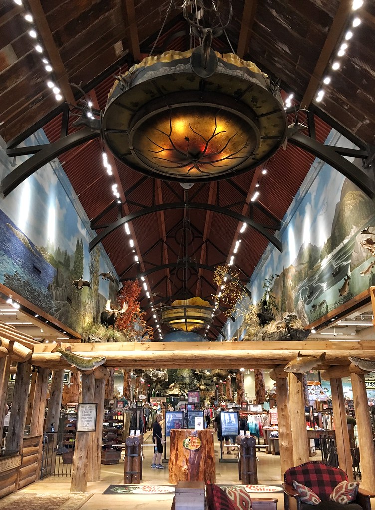 Bass Pro Shops, NiagaraontheLake Cognitive dissonance. … Flickr