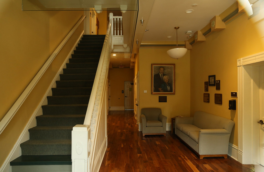 Hallway, Mansion House Hotel (Elliott Hall), Ohio Wesleyan… Flickr