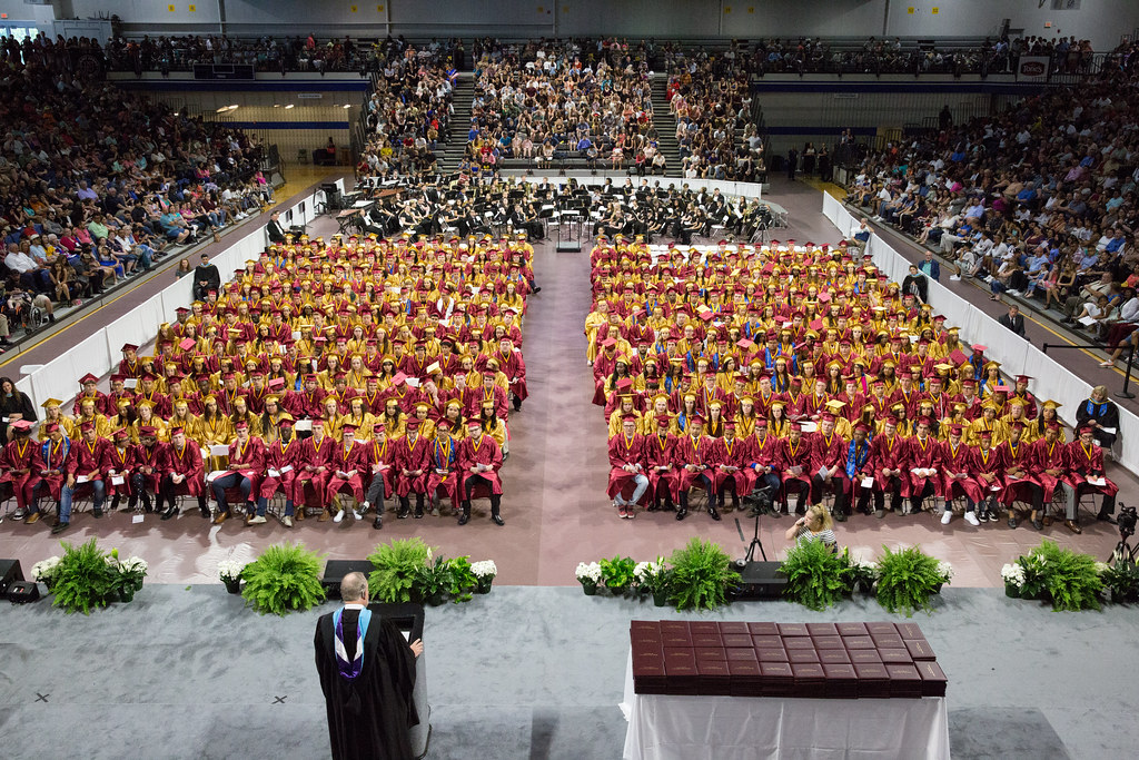 Lincoln High School Graduation Lincoln High School celebra… Flickr