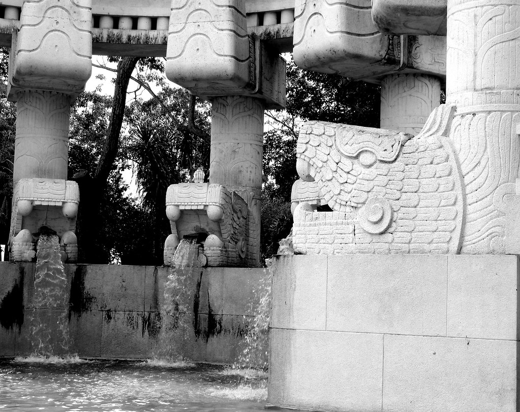 Fuente Maya Fuente Maya en el Parque de las Américas. Méri… Flickr