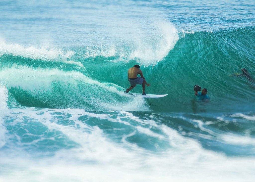 surf uluwatu Surfing Bali, taken by Wavehaven. Free to use… Flickr