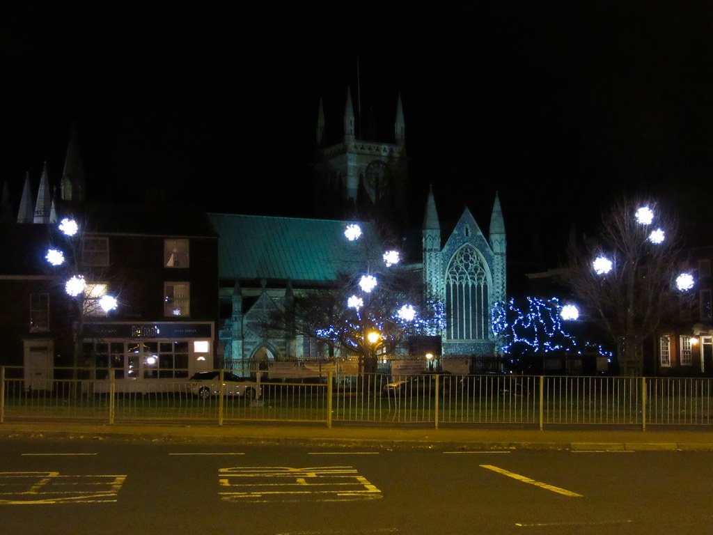 Christmas Lights by The Minster Great Yarmouth Minster Chu… Flickr