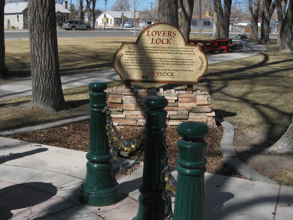 Lock Your Love in Lovelock, Lovers Lock Plaza, Lovelock, N… Flickr