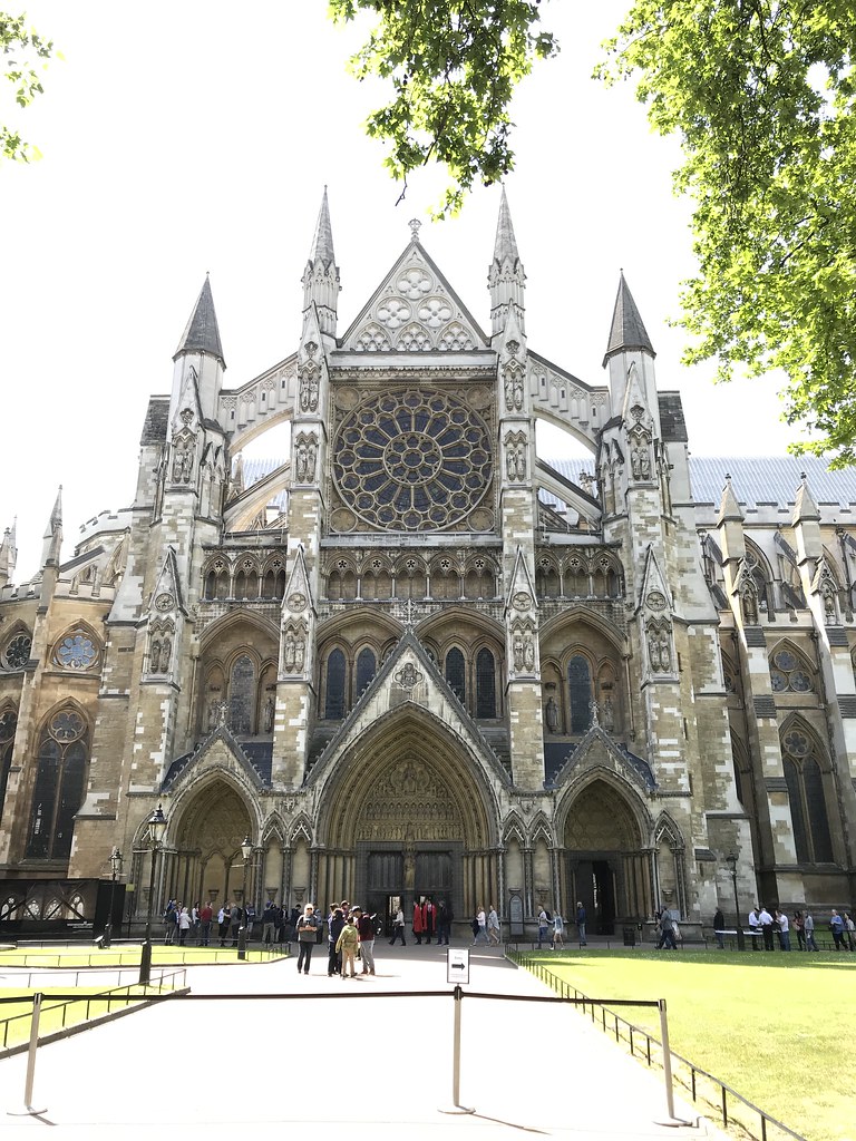 Front of Abbey Cynthia Schimelpfenig Flickr