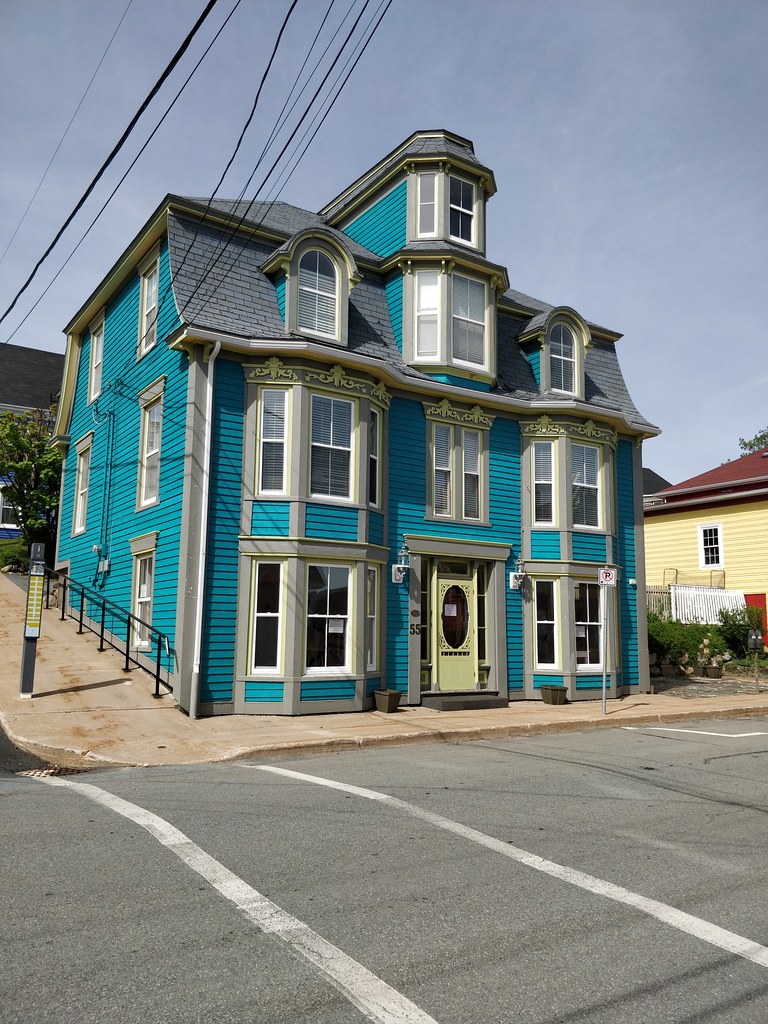 Lunenburg Colourful houses in Lunenburg, Nova Scotia OutiMaaria