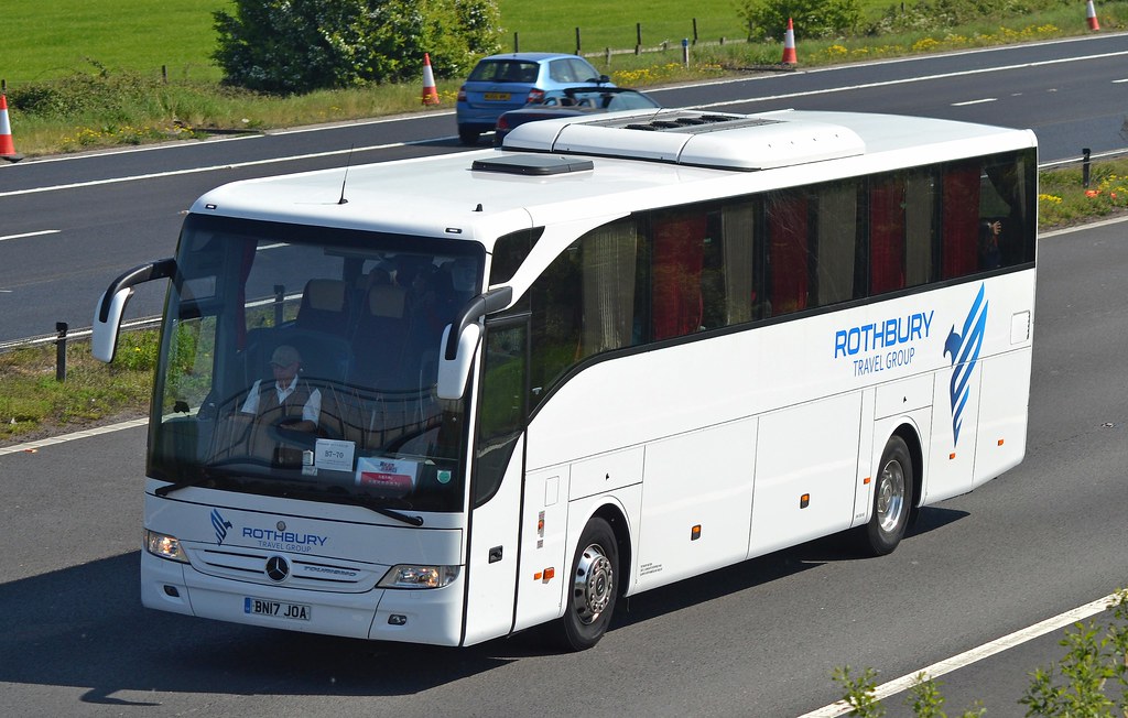 Rothbury BN17 JOA BN17 JOA Mercedes Tourismo Rothbury Moto… Flickr