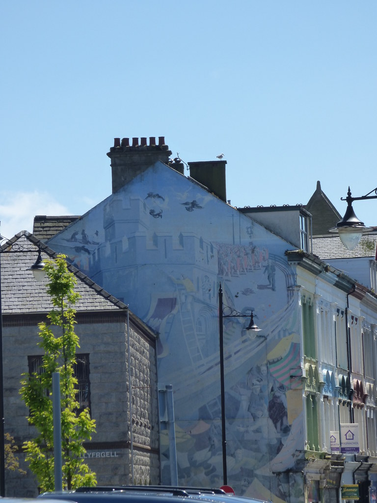 Bangor Street, Caernarfon mural A look around the street… Flickr