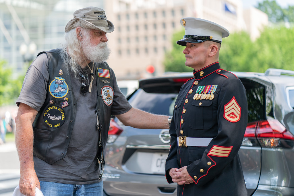 A veteran greets Tim Chambers, also known as The Saluting … Flickr