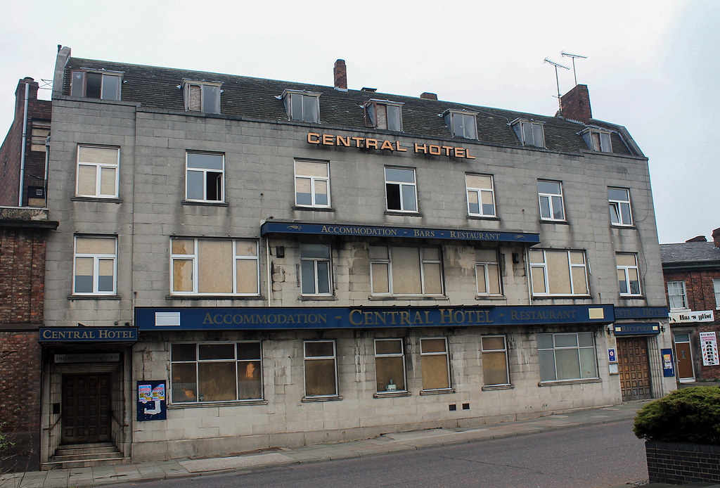 66 Central Hotel, Birkenhead Flickr