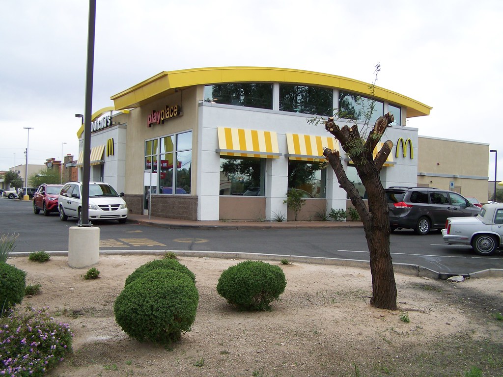 100_3730 4495 North Oracle Road,Tucson,Arizona ncokecan Flickr