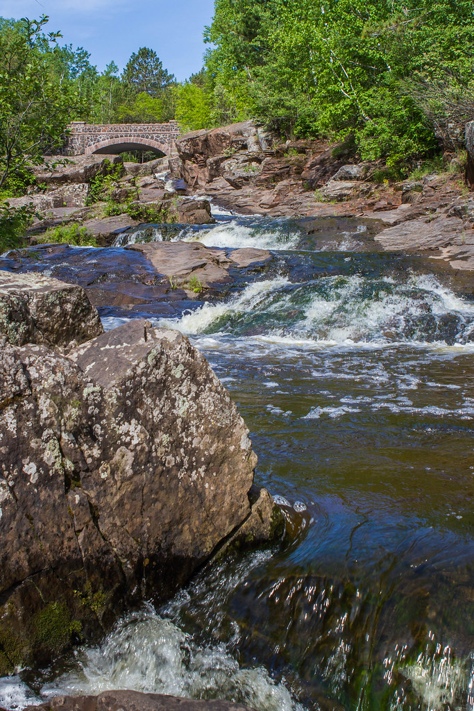 Amity Creek Cascades & Bridge Seventh Bridge, Duluth MN US… Flickr
