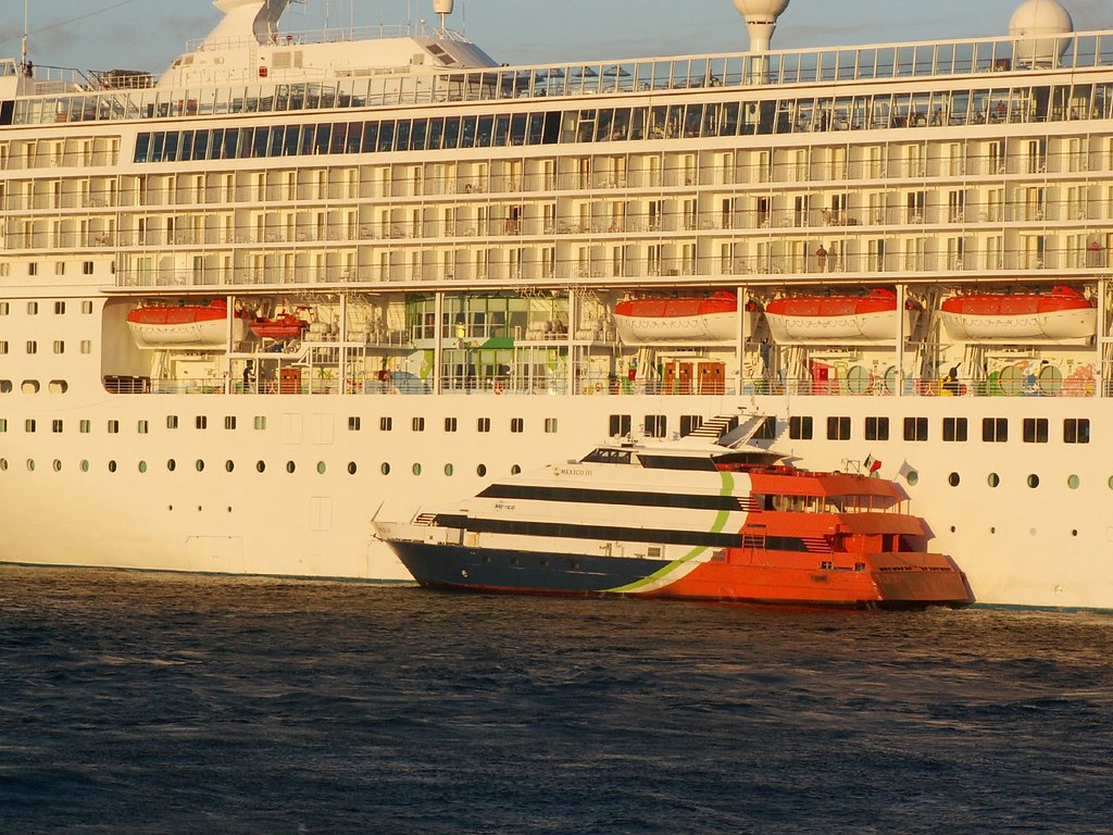 Norwegian Sun Cruise Ship + tender boat Allegra Lingo
