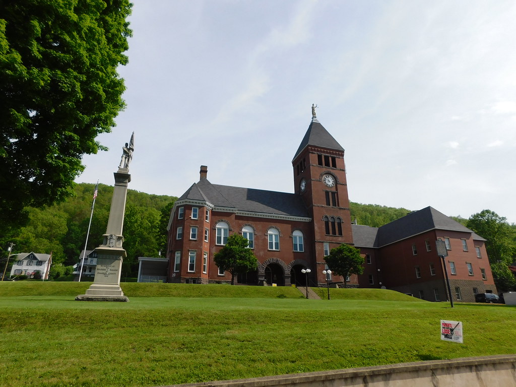 Cameron County Courthouse Emporium, Pennsylvania Construct… Flickr