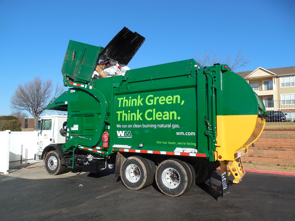 Waste Management of Oklahoma City This Mack MRU McNeilus F… Flickr