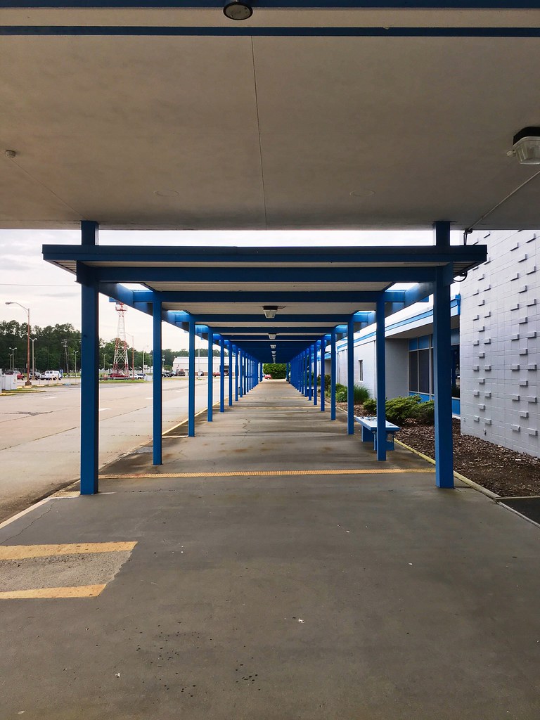 Former Newport News/Williamsburg Patrick Henry airport ter… Flickr