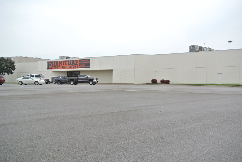 Former Venture West Park Mall Cape Girrdeau MO gameking3 Flickr