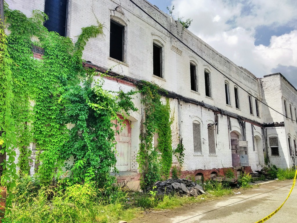 Hackney Warehouse Harlan, KY Jamie Middleton Flickr