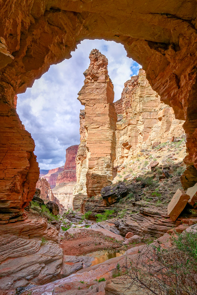 Grand Canyon National Park, Arizona Backpack trip on the Royal Arch
