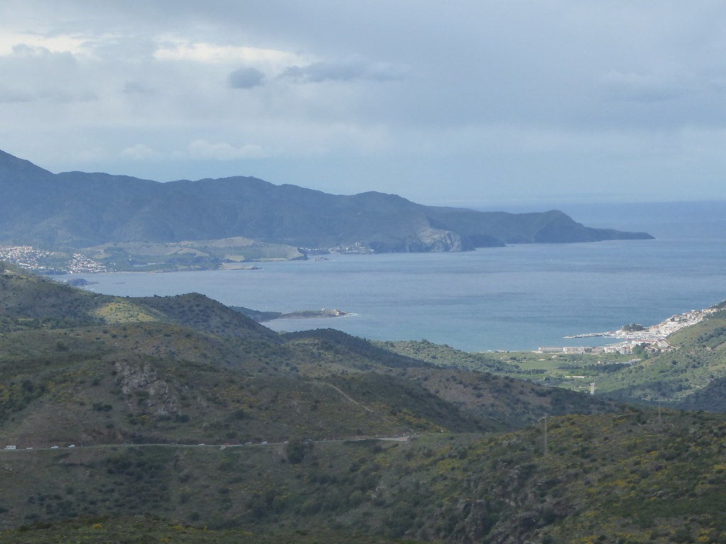 Roses Express Roses Express is a land train with various e… Flickr