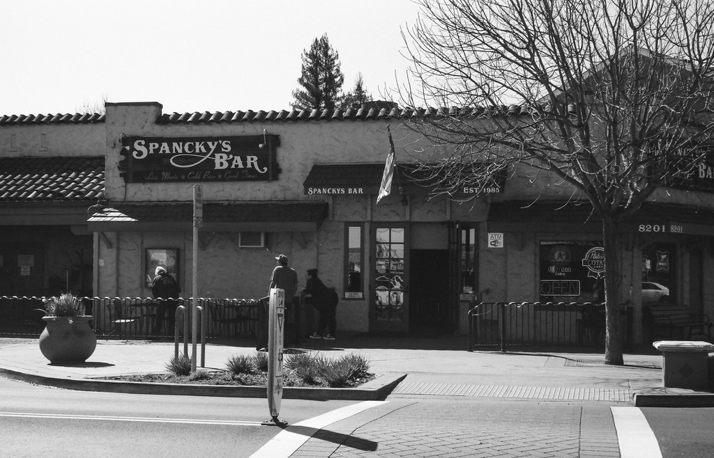 Old Redwood Highway, Cotati CA M6 JCH Street Pan 400 50mm … Flickr