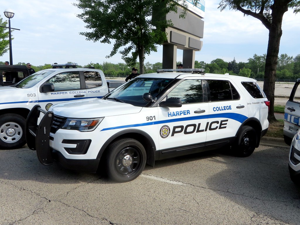 IL Harper College Police Department a photo on Flickriver
