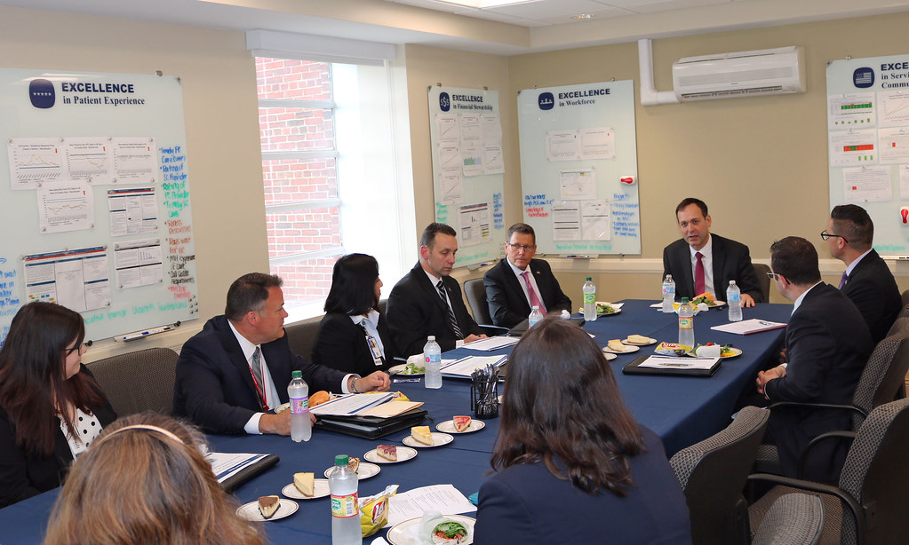 7516782576_IMG_0720 Manchester, NH VAMC Lunch Brief, Tour … Flickr