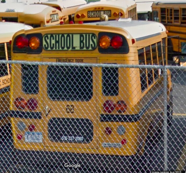 Mineola UFSD 68 (199798 BlueBird MicroBird MBII Ford E35… Flickr