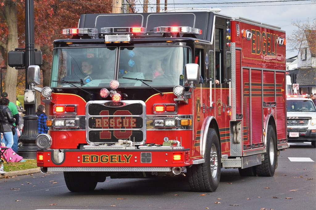Edgely Rescue 10 Pierce Arrow XT Rescue Pumper Ron Roberts Flickr