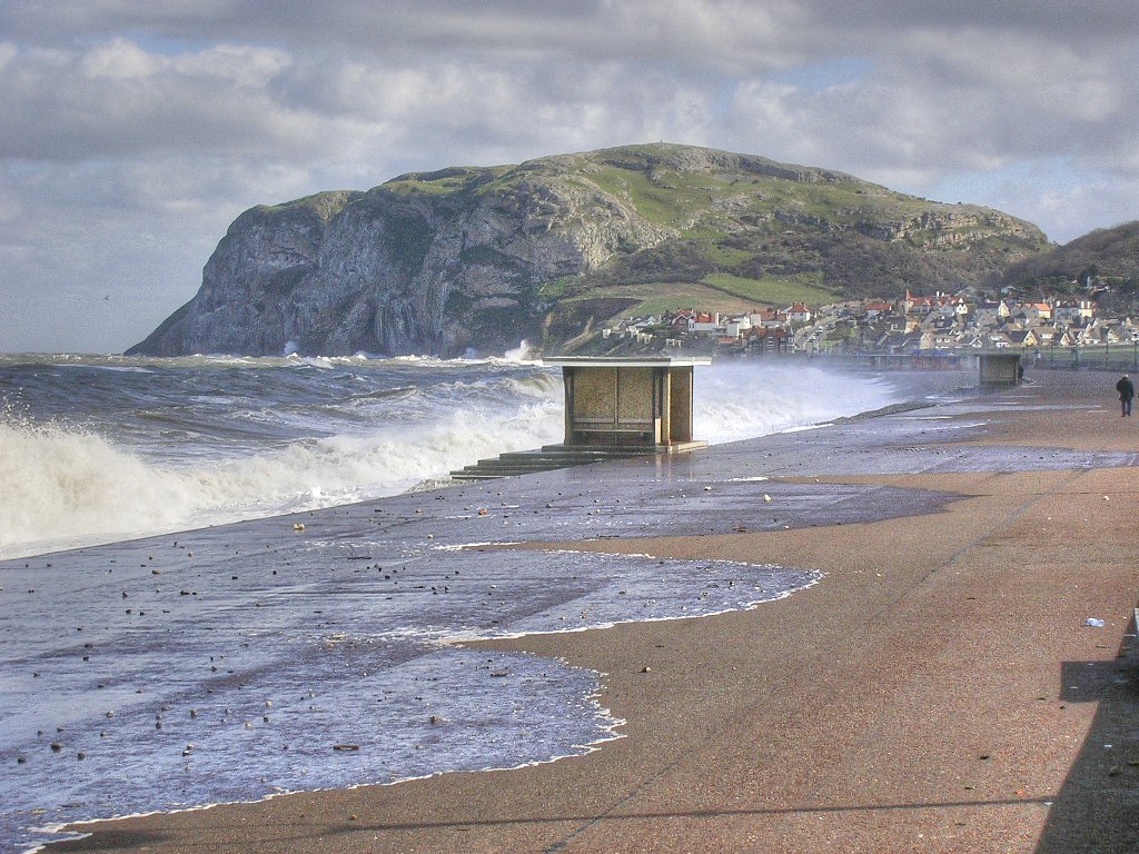 Stormy Weather 3 High Tide at Llandudno's North Shore, wit… Flickr